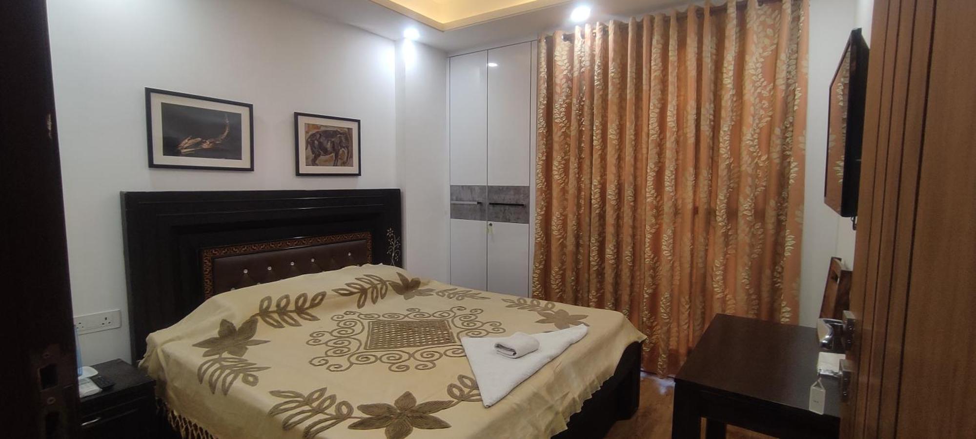 Fully Furnished Comfortable In Hauz Khas - Woodpecker Bed & Breakfast *