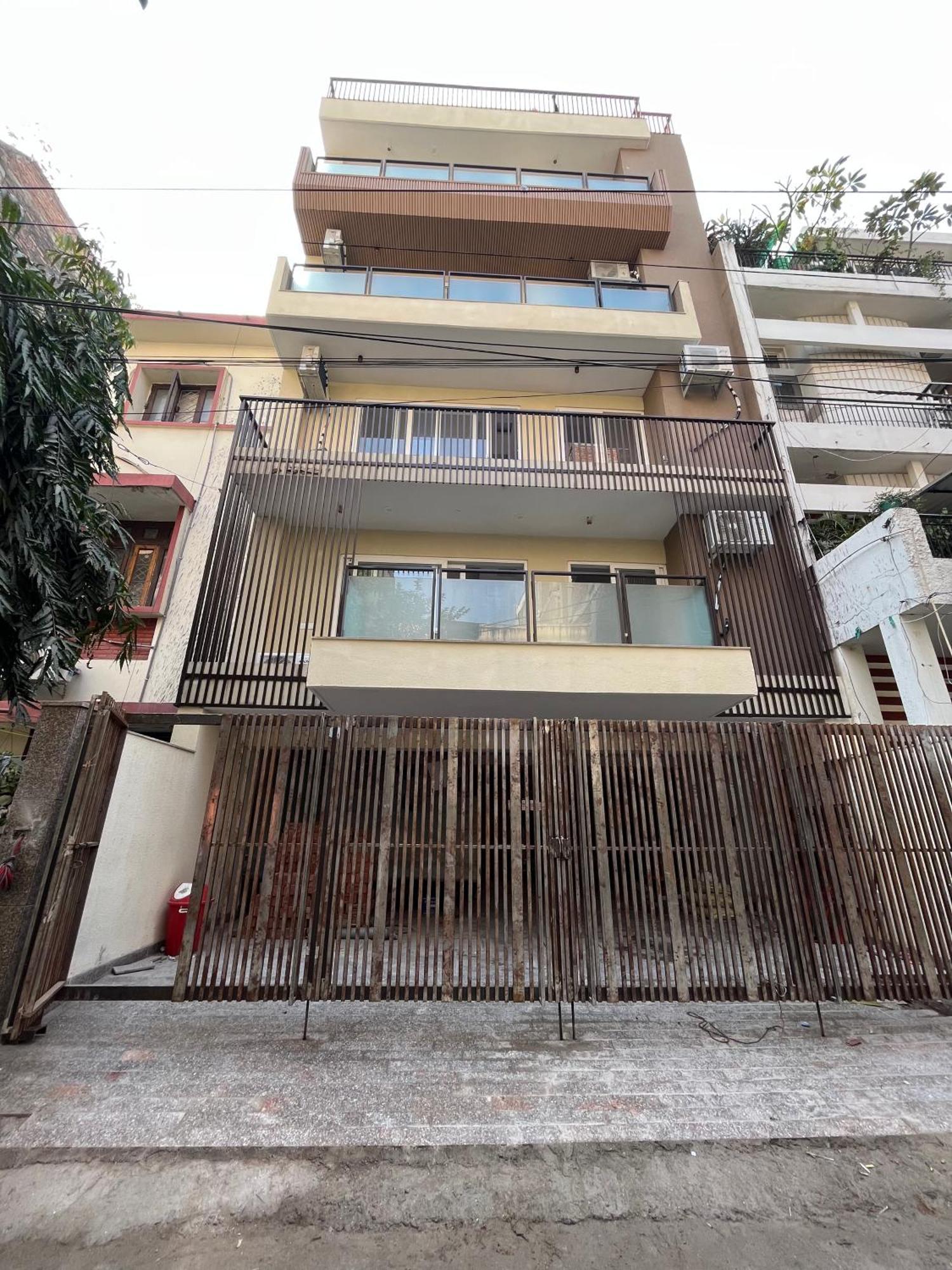 Fully Furnished Comfortable In Hauz Khas - Woodpecker *