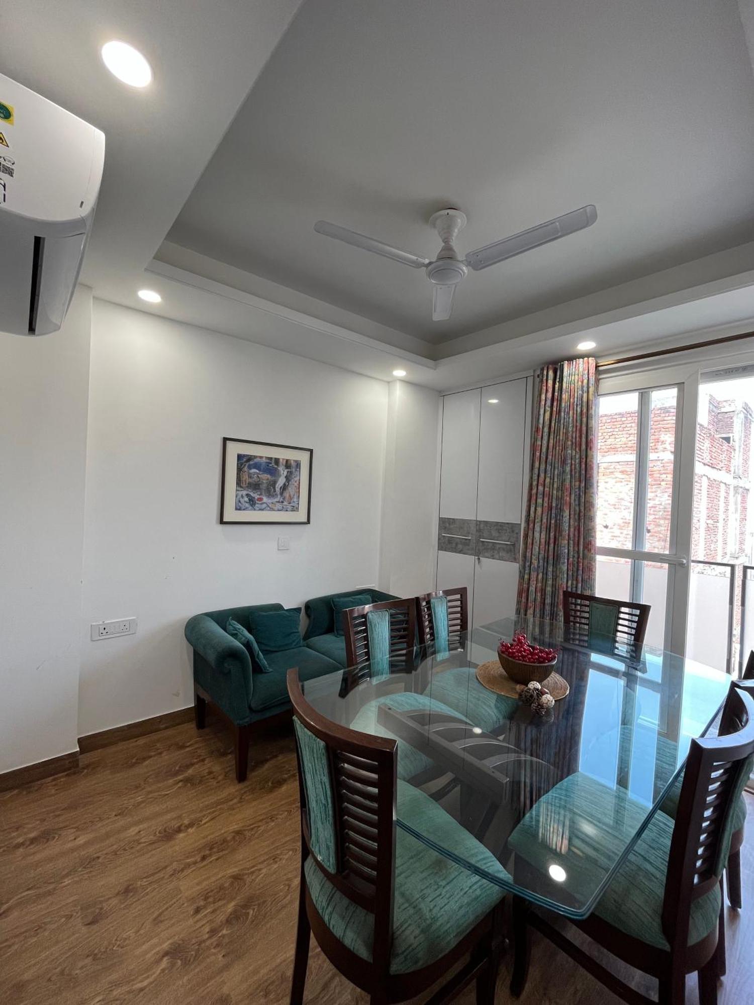 Bed & Breakfast Fully Furnished Comfortable In Hauz Khas - Woodpecker *